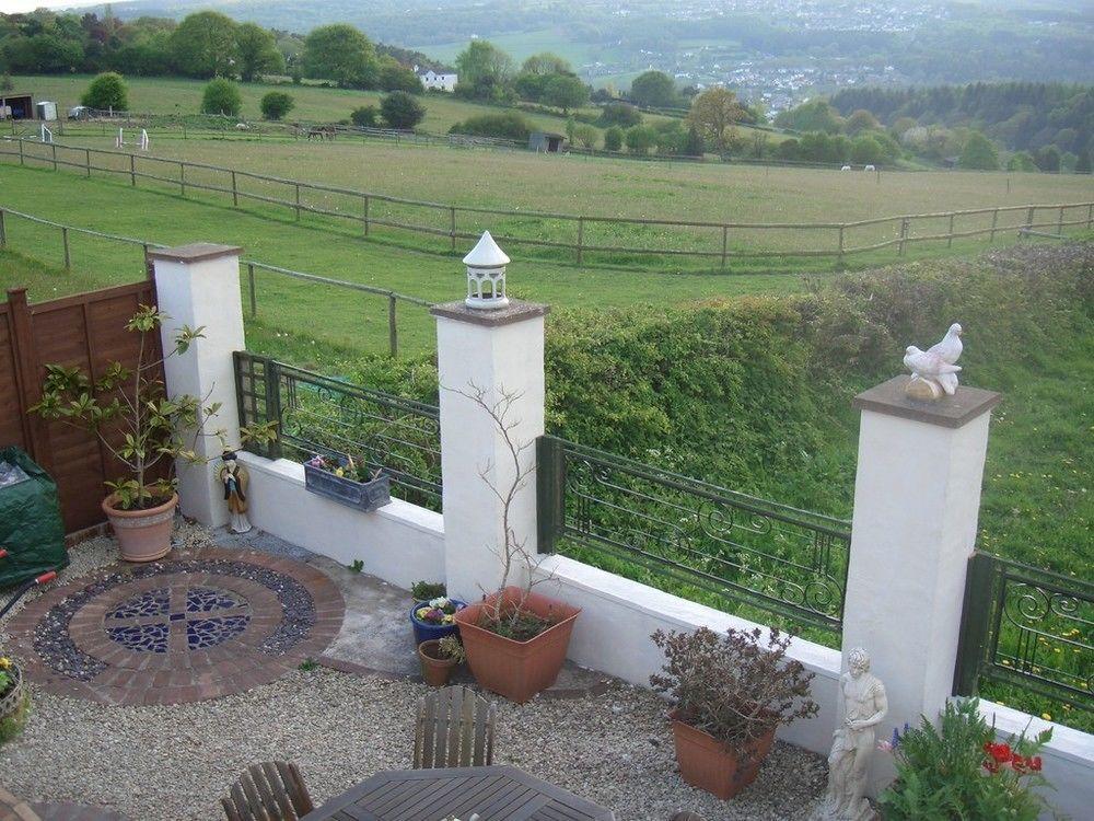 Dean Valley Panorama Bed & Breakfast Lydney Eksteriør billede